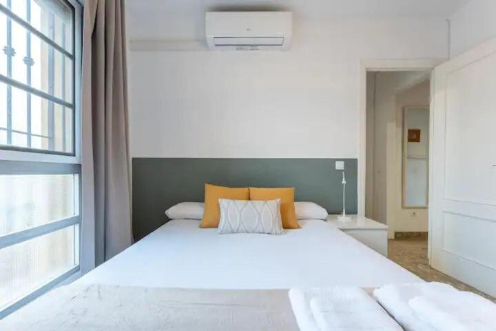 Cozy Málaga Stay for 4 Guests - Apartamento de 2 dormitorios - 14