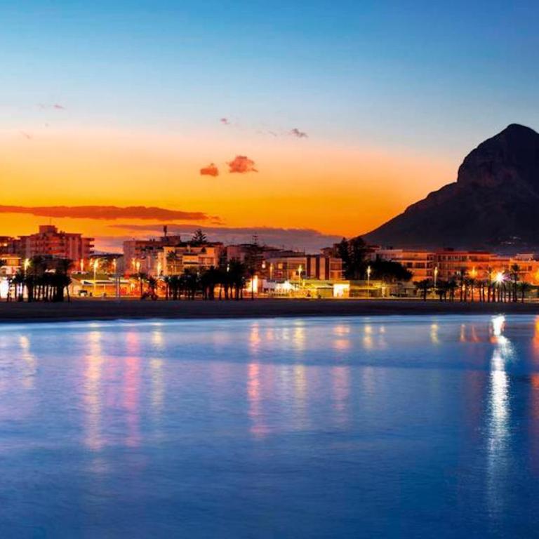 Luxury 2 bed apartment near beach & Port - Apartamento de 2 dormitorios - 28