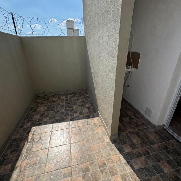 Departamento 1 d con patio primer piso por ascensor - Estudio con terraza - 8