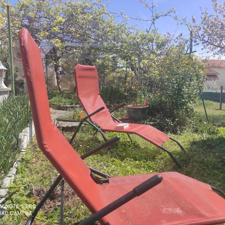 Maison calme à un 15min à pied de la plage - Three-Bedroom House - 12