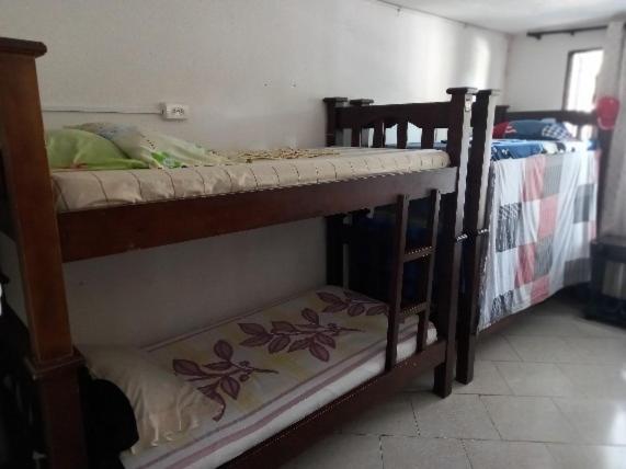 Casablanca Hostel Cali B&B - Habitación Compartida Mixta de 8 camas - 1