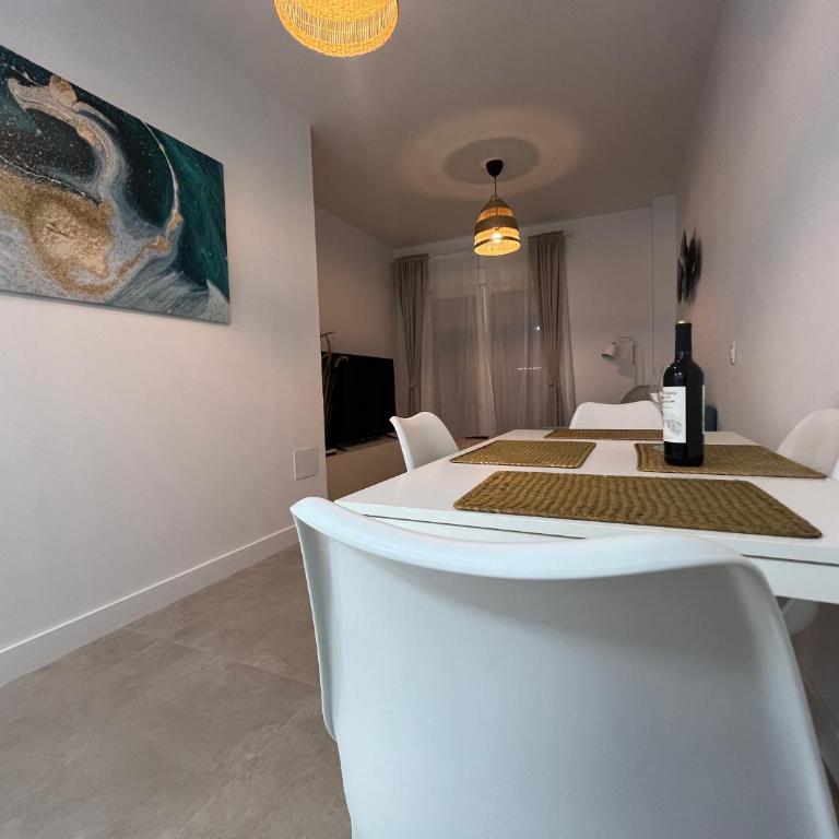Nuevo! En el Centro con Azotea Solarium, Parking, Metro y AVE - Apartamento de 1 dormitorio - 63