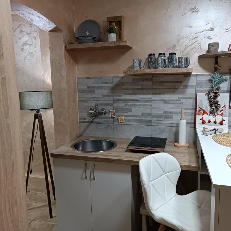 Rustic central - One-Bedroom Apartment - 23