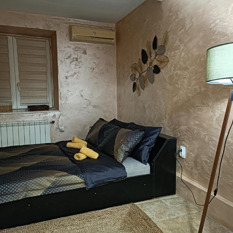 Rustic central - One-Bedroom Apartment - 25