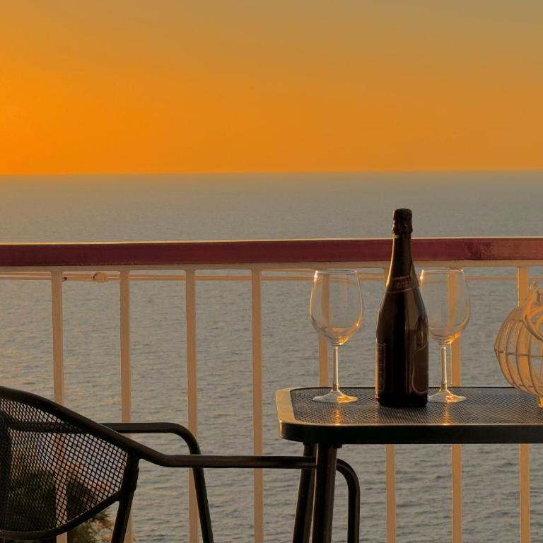 PonzaSmeralda Le Forna - Monolocale con Vista Mare - 2