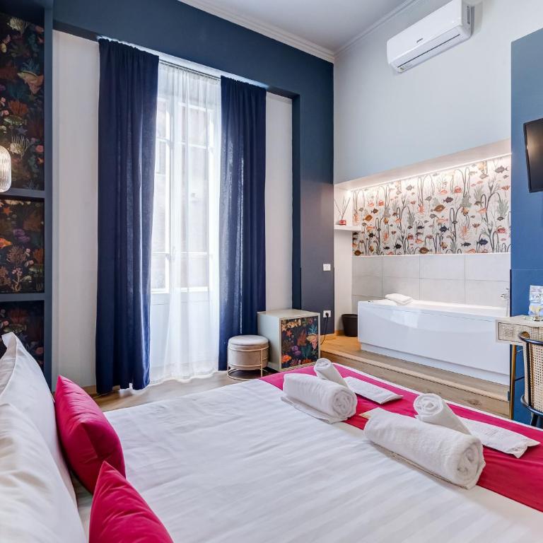 VIVILO COLLECTION - Collina 24 Suites - close to Via Veneto - Suite mit Kingsize-Bett mit Whirlpool - 1