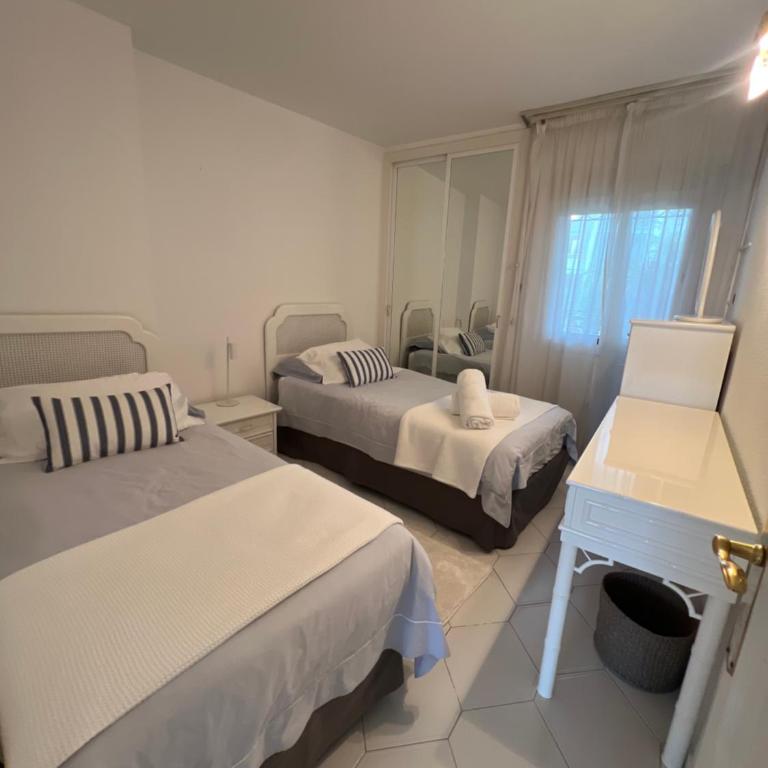 MIRAFLORES BEACH&TENNIS AMAZING VIEW BY THE SEA - Apartamento de 2 dormitorios - 13