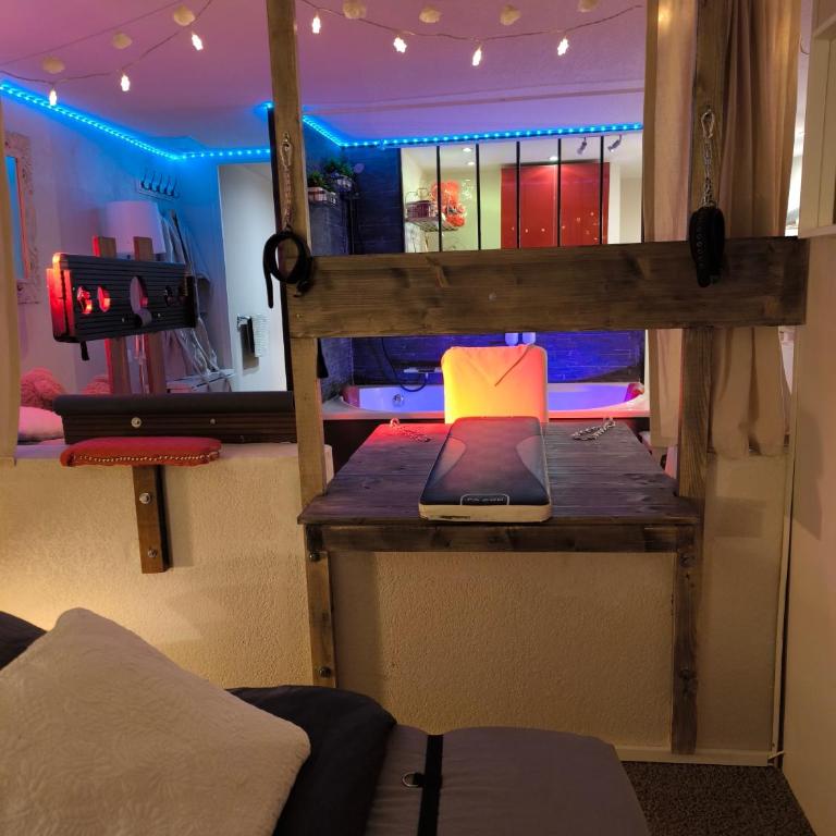Love-room Discret 40 m2 Bormes les mimosas village avec Terrasse - Apartamento de 1 dormitorio con balcón y vistas al mar - 43