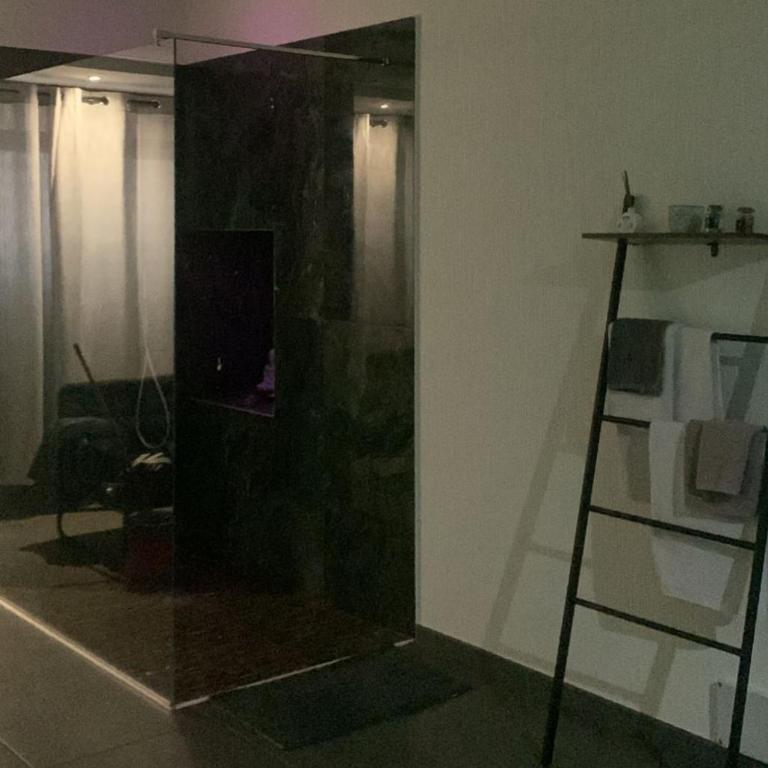 Luxury Suite Mimi - One-Bedroom House - 8