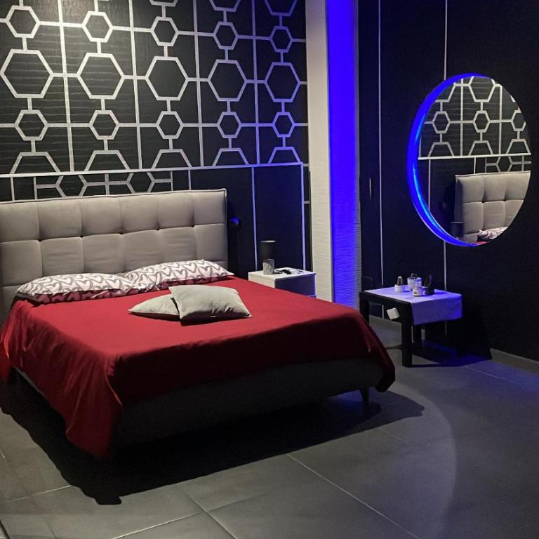 Luxury Suite Mimi - One-Bedroom House - 13