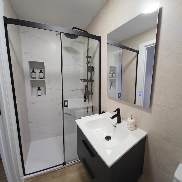 Vacacionate en Ronda - Caminito Del Desfiladero Del Tajo House - Apartamento de 3 dormitorios con balcón - 9