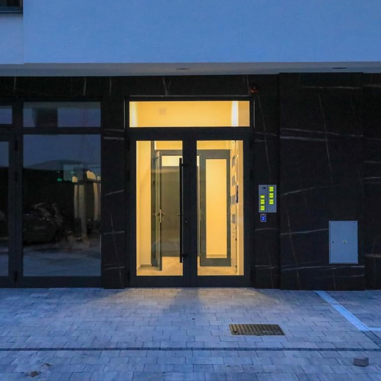 Fancy new 2bdrm ap free garage - Apartman sa 2 Spavaće Sobe - 47