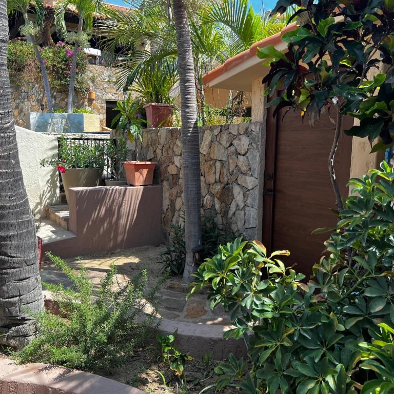 La Casita - Deluxe Bungalow with Garden View - 11