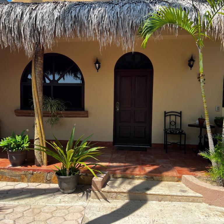 La Casita - Deluxe Bungalow with Garden View - 2