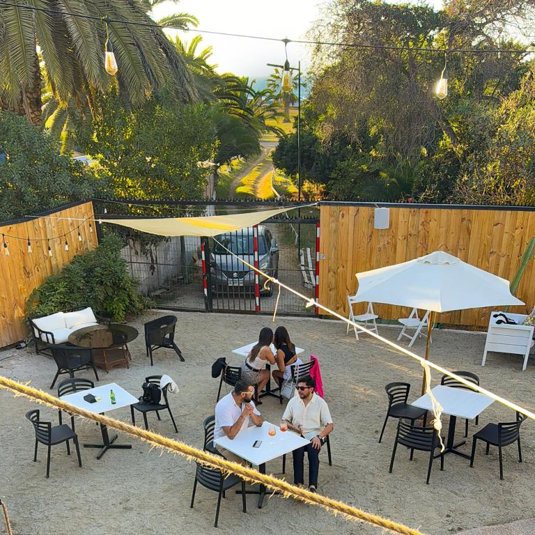 The Cool Hostel - Habitación con vistas a la piscina - 1 cama grande - 16