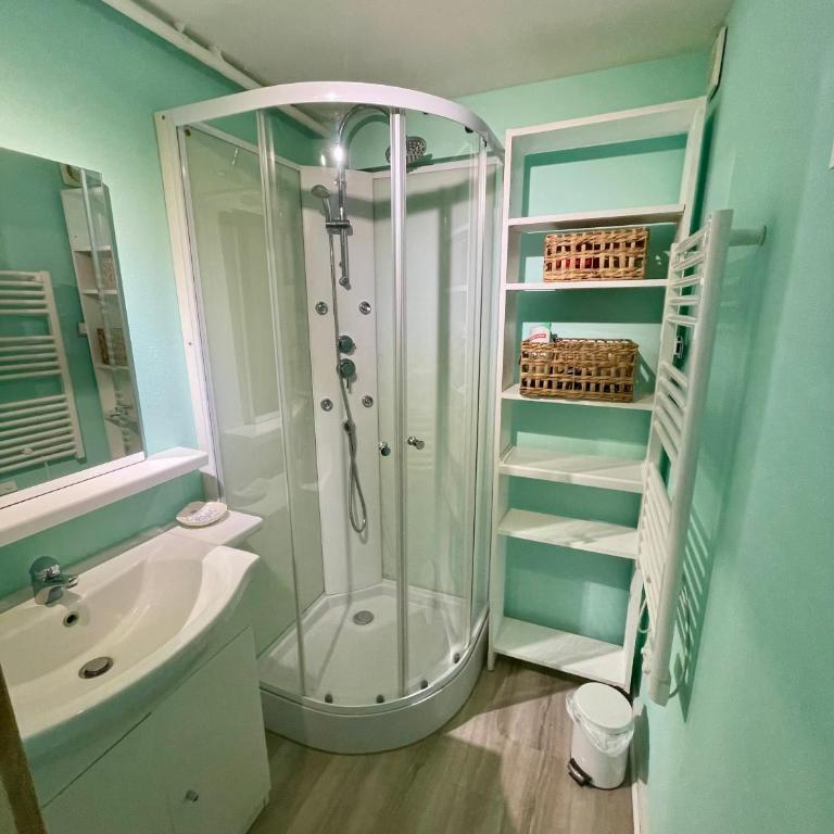 La Tourelle, demeure de charme, piscine, billard, grand jardin - Villa Supérieure - 21