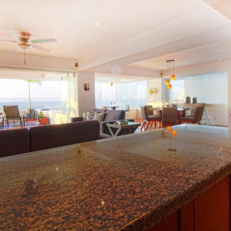 Modern Beachfront - Casa Caballito del Mar - Apartamento de 2 dormitorios - 21