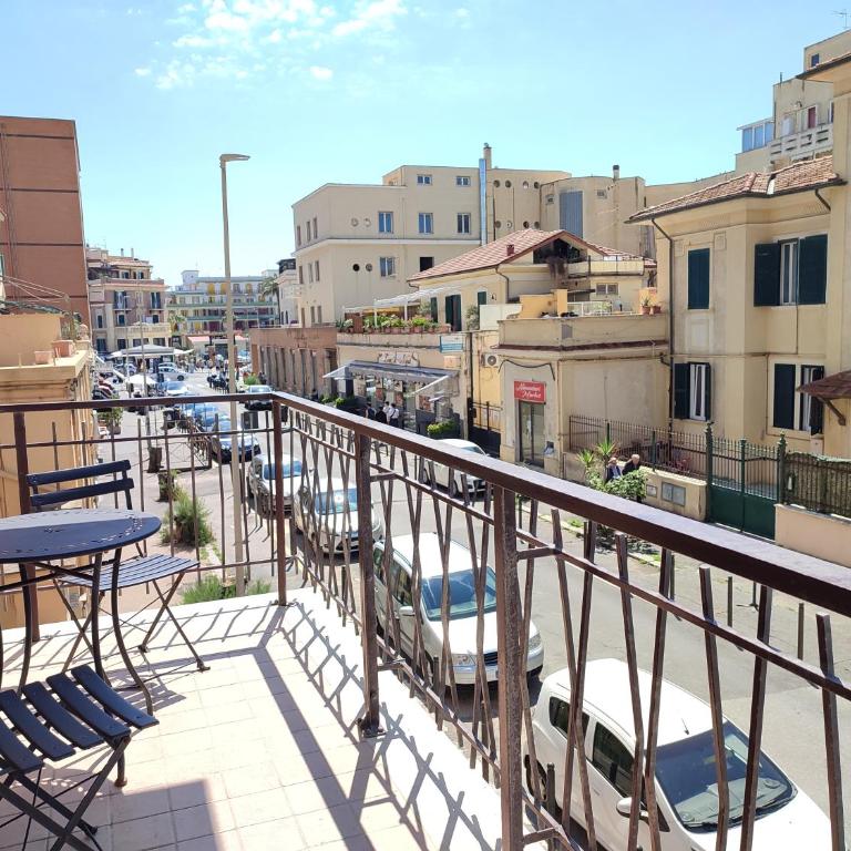 Sunnyhome- Ostia Lido vista mare 2 bagni - Casa con 2 Camere da Letto - 55