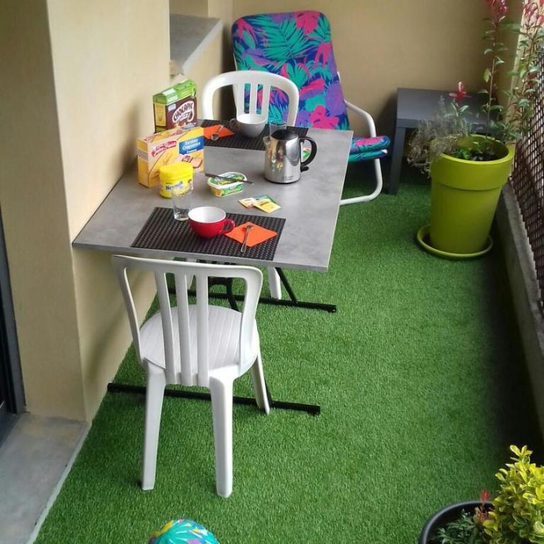 Appart 3 pieces cosy avec parking proche centre ville - Appartement 2 Chambres - 12