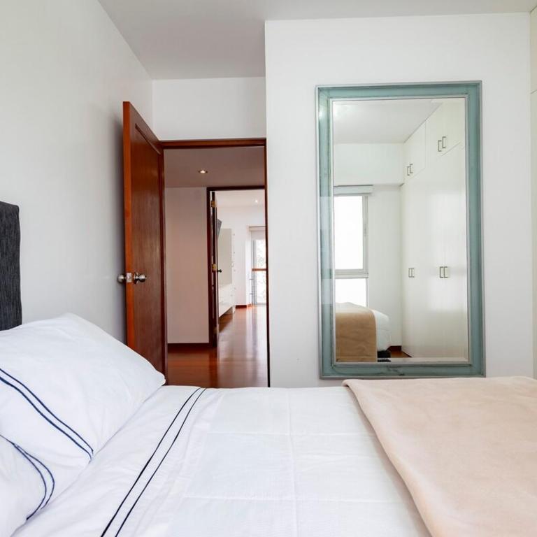 Modern Apt of 4 rooms with WiFi 100Mbps Parking Balcony - Apartamento Deluxe de 4 dormitorios - 12