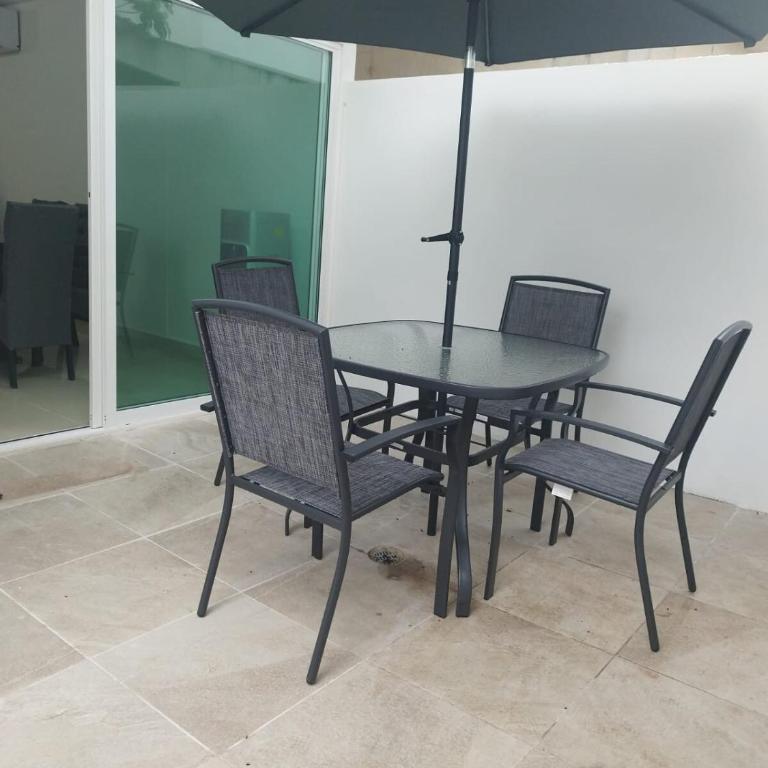 Beautiful Holiday Home - Three-Bedroom House - 3