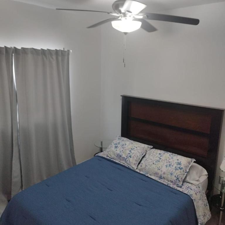 Beautiful Holiday Home - Three-Bedroom House - 8