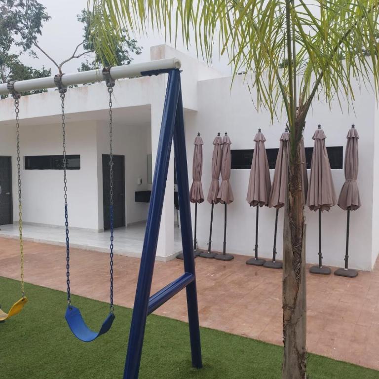 Beautiful Holiday Home - Three-Bedroom House - 14