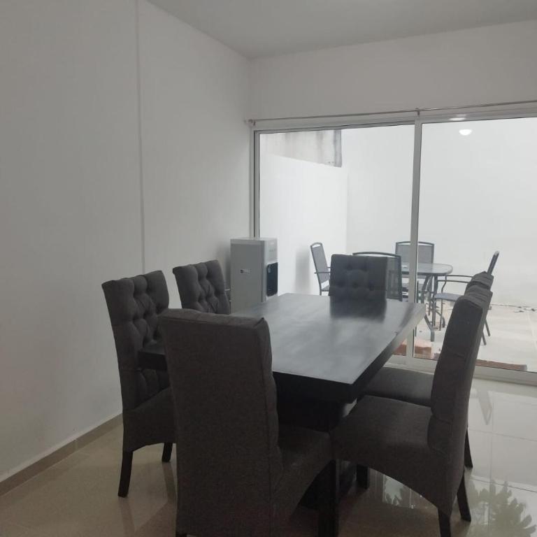 Beautiful Holiday Home - Three-Bedroom House - 23