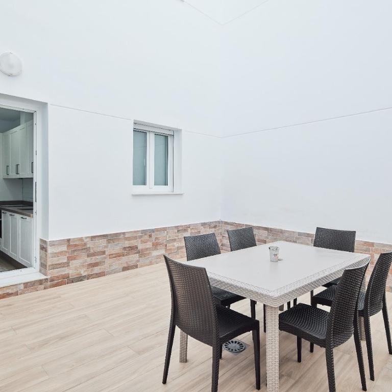 Cádiz, ciudad y playa - Apartamento de 2 dormitorios - 6