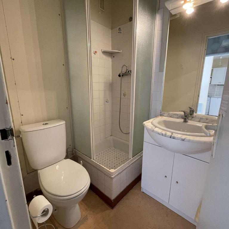 Studio en bord de mer avec balcon et parking - FR-1-224C-334 - Apartment - 11