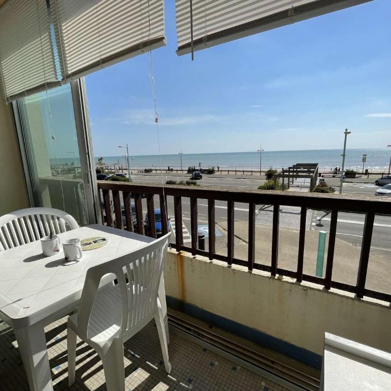 Studio en bord de mer avec balcon et parking - FR-1-224C-334 - Apartment - 12