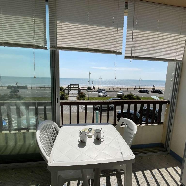 Studio en bord de mer avec balcon et parking - FR-1-224C-334 - Apartment - 13