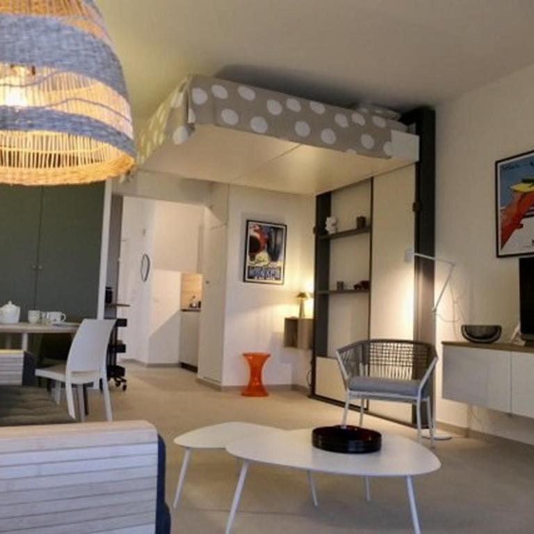 Studio vue mer climatisé, 2 à 4 pers., parking en option à Villeneuve-Loubet Plage - FR-1-252A-131 - Appartement - 2