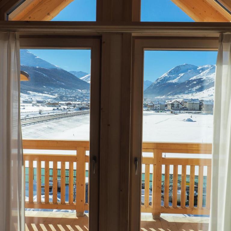 B&B Ecohotel Chalet des Alpes - Camera Familiare con Soppalco e Vista Montagna - 6