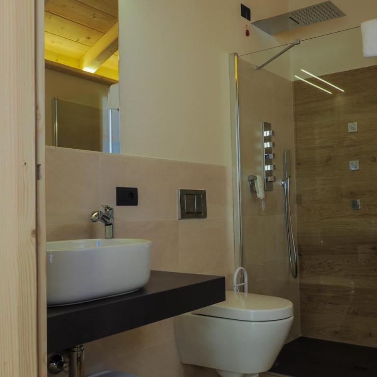 B&B Ecohotel Chalet des Alpes - Camera Familiare con Soppalco e Vista Montagna - 7