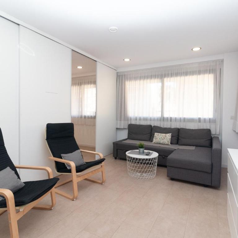 BET Apartments - Reig - One-Bedroom Apartment - 2