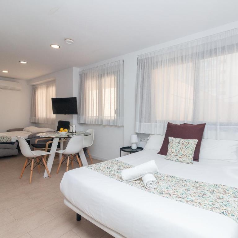 BET Apartments - Reig - Family Studio - 4