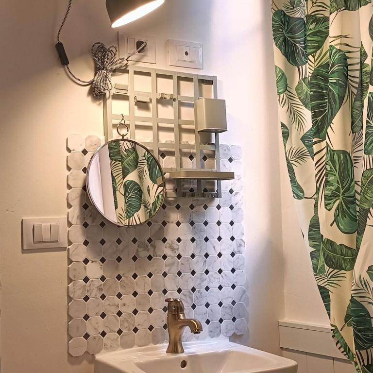 Casa Renata -Charming Loggia - One-Bedroom Apartment - 26