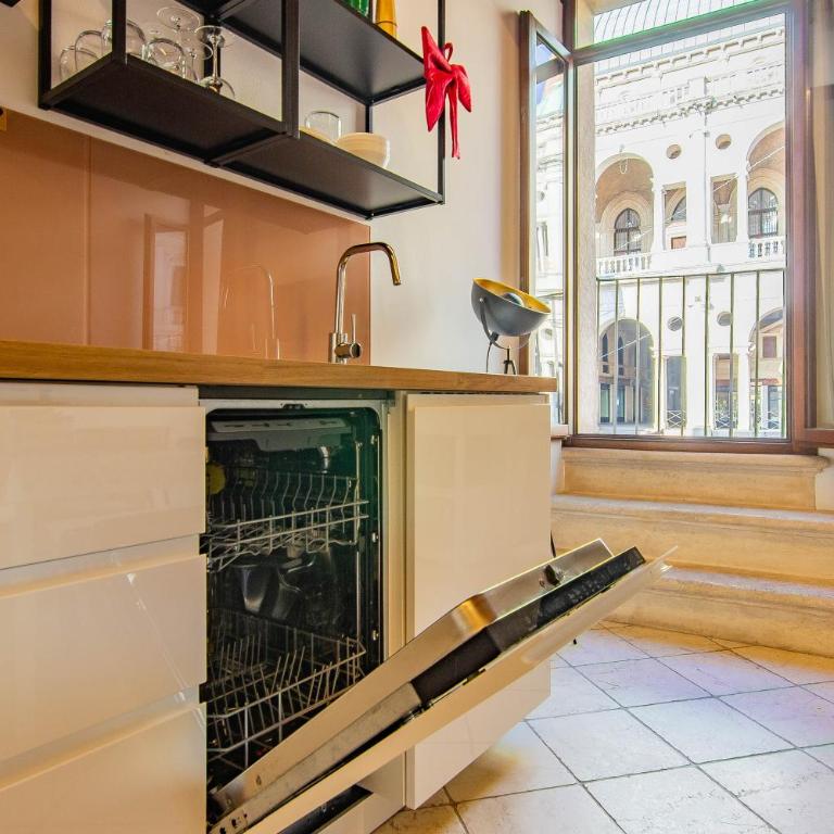 CASA MARGHERITA Basilica view & Terrace - Appartamento con 2 Camere da Letto - 21