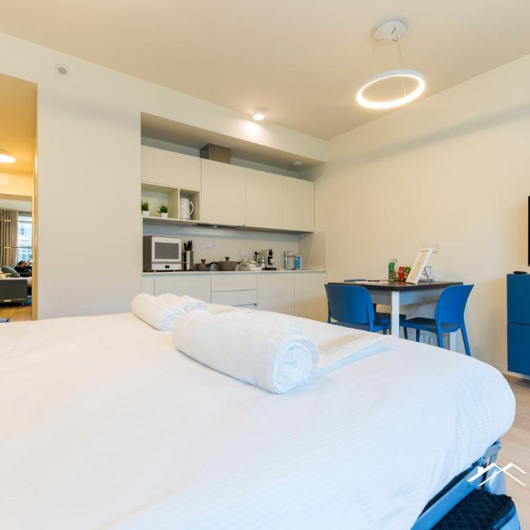 Waterfront Luxury Studio, FREE Parking, AC, NETFLIX & WIFI By Tilo Lux - Appartamento con Vista Mare - 2
