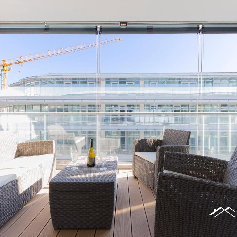 Waterfront Luxury Studio, FREE Parking, AC, NETFLIX & WIFI By Tilo Lux - Appartamento con Vista Mare - 24