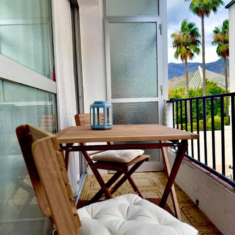 Los Naranjos Apartment - Three-Bedroom Apartment with Balcony - 8