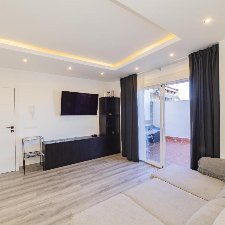 Cubo's Luna Town Center Apartment - Apartment - 5