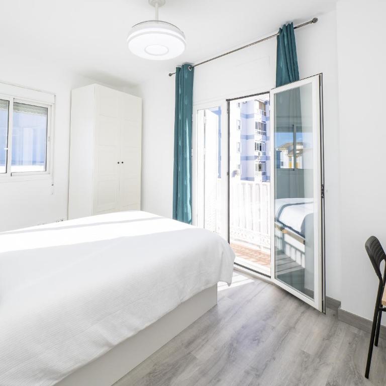 Cubo's Luna Town Center Apartment - Apartment - 19