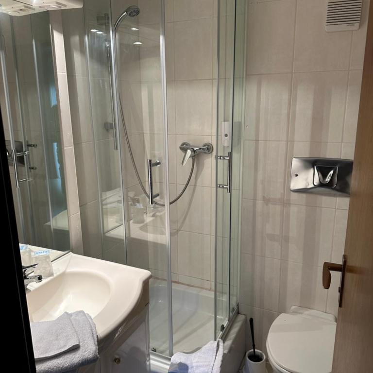 Hotel Fürstenhof - Doppelzimmer mit Balkon - 4