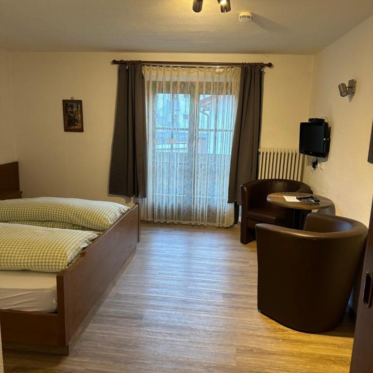Hotel Fürstenhof - Doppelzimmer mit Balkon - 5