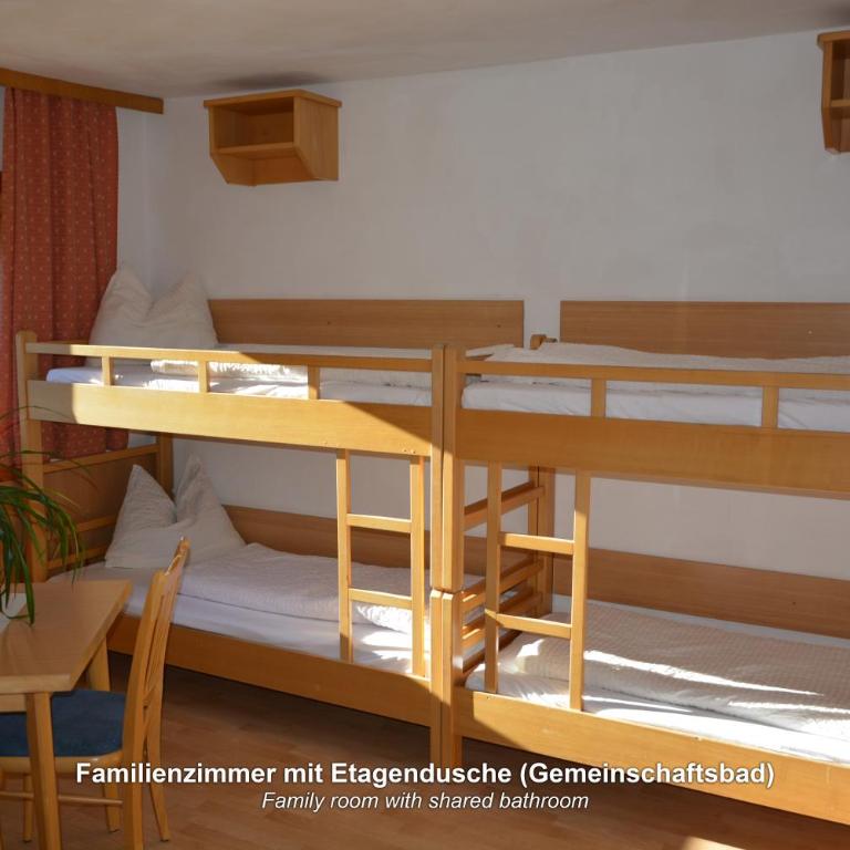 Ski In-Ski Out - Gästehäuser Saalbach-Hinterglemm - Wallegghof Christianhof - Familienzimmer mit Gemeinschaftsbad (6 Erwachsene) - 8