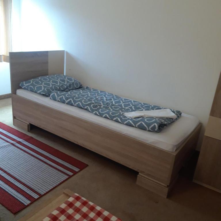 Hotel Irish - Small Twin Room - 4