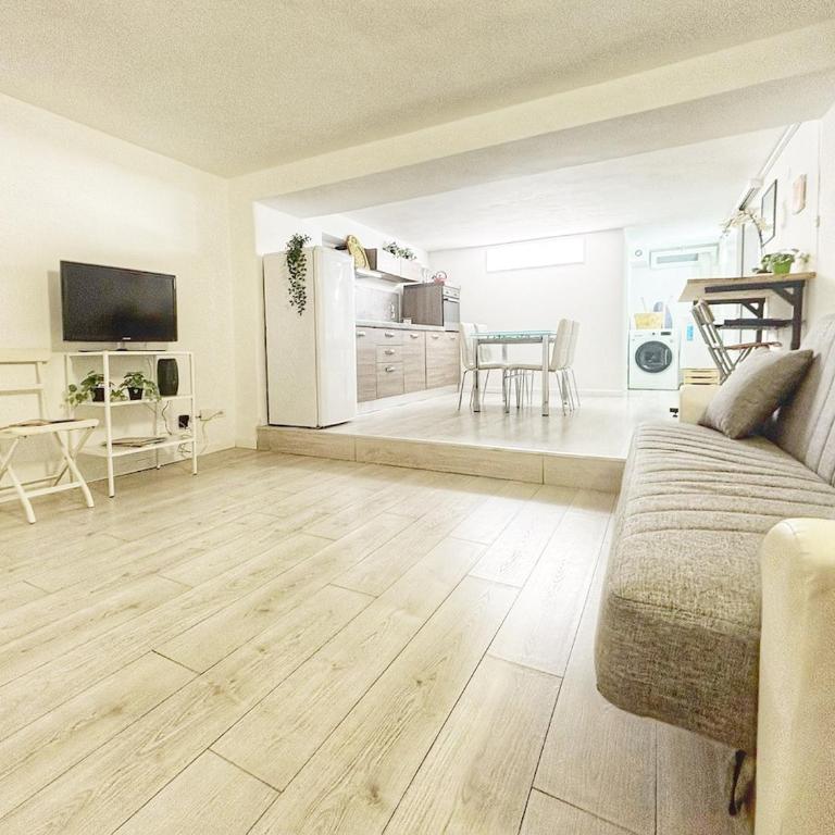 Cozy Basement Apartment Navigli - Appartamento con 2 Camere da Letto - 1