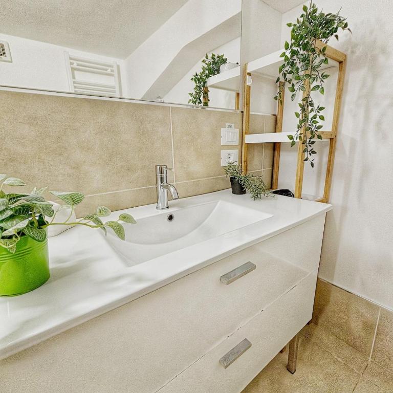 Cozy Basement Apartment Navigli - Appartamento con 2 Camere da Letto - 7